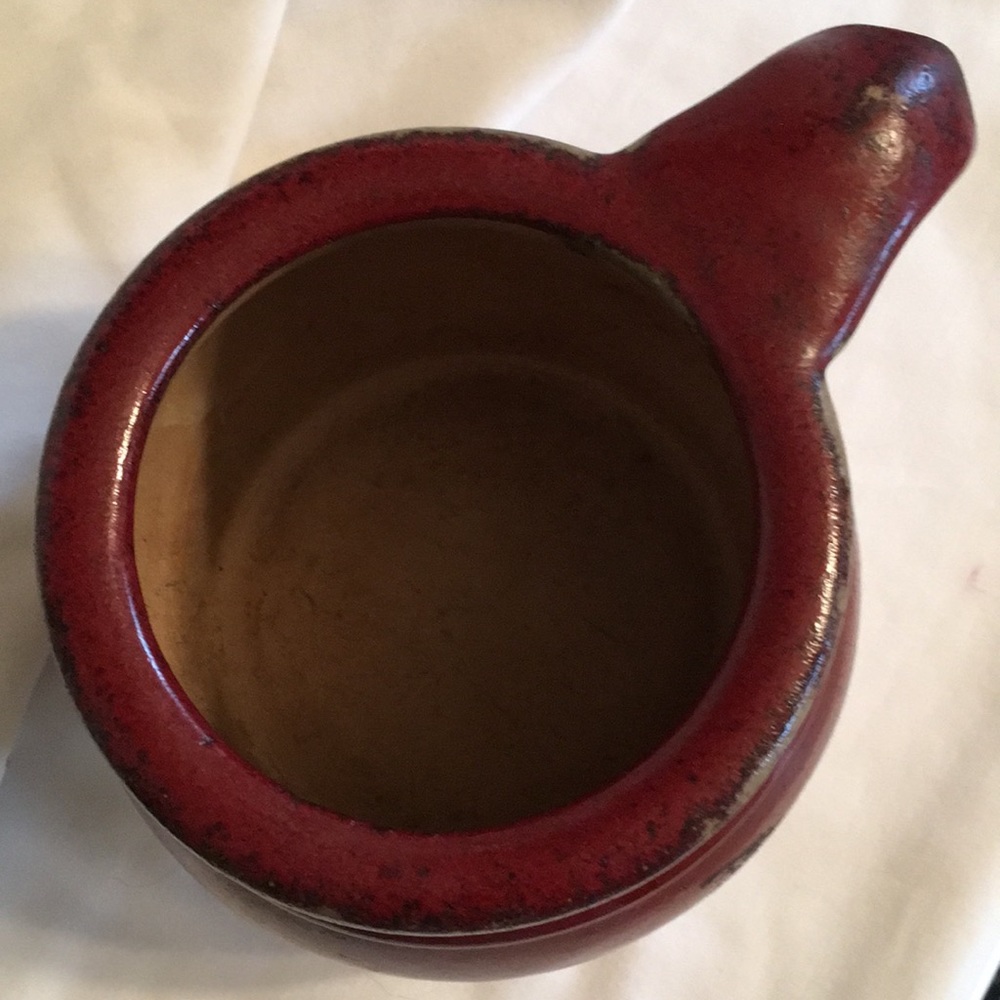 Rustic Reproduction Crock With Handle - Picture 2 of 4